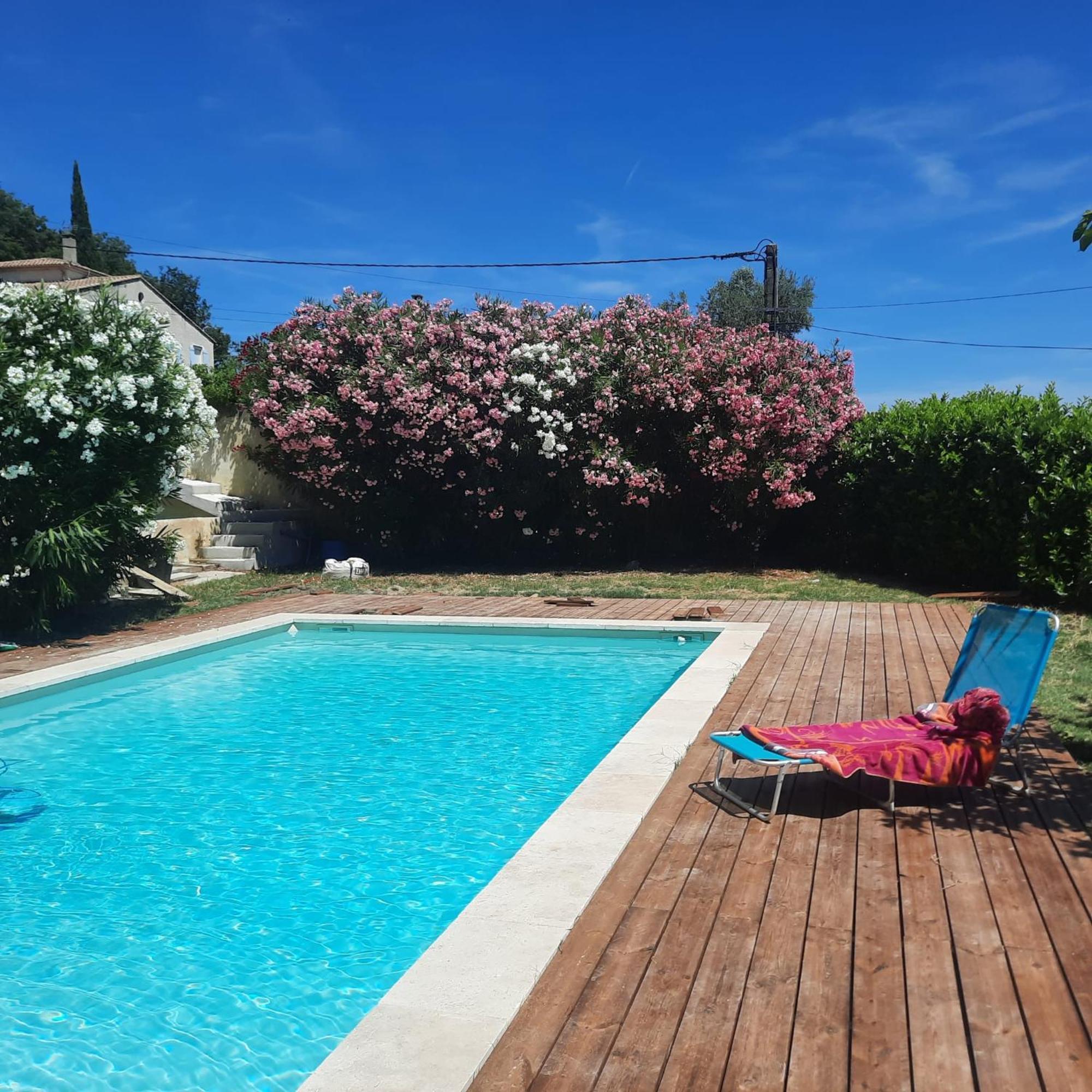 Au Fil De Soi Villa Saint-Julien-de-Peyrolas Екстериор снимка